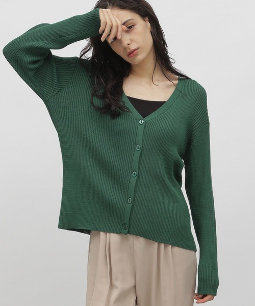 LAKOLE（ラコレ）の「Vネックニットカーディガン / 166810（カーディガン/ボレロ・レディース・ダークオリーブ/ブラック/グレー/ブラウン・SMALL/MEDIUM）」の4枚目の写真