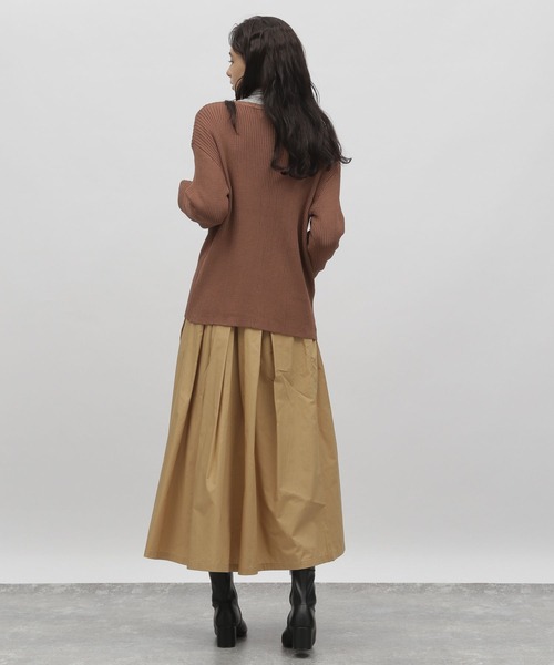 LAKOLE（ラコレ）の「Vネックニットカーディガン / 166810（カーディガン/ボレロ・レディース・ダークオリーブ/ブラック/グレー/ブラウン・SMALL/MEDIUM）」の10枚目の写真