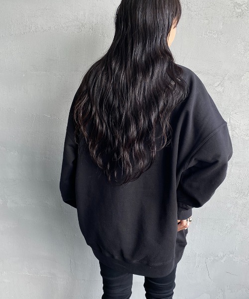 CHUMS（チャムス）の「[CHUMS/チャムス] MINI CHUMS LOGO オーバーサイズクルーネックスウェット（スウェット・レディース・ナチュラル/ブラック/グレー・XL/L/M）」の17枚目の写真