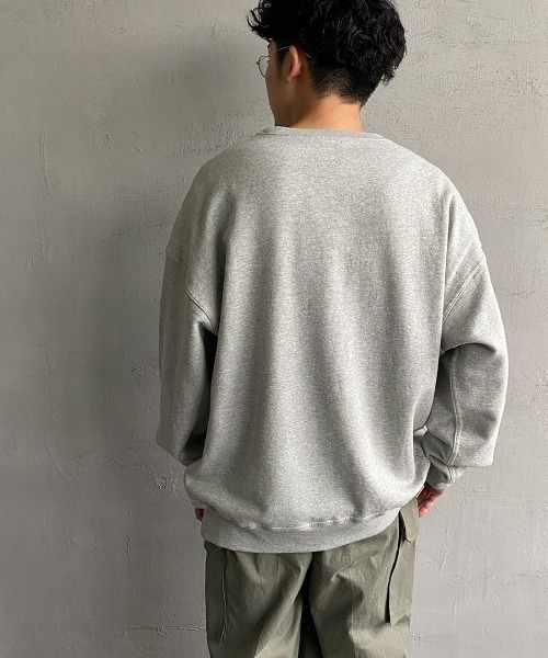 CHUMS（チャムス）の「[CHUMS/チャムス] MINI CHUMS LOGO オーバーサイズクルーネックスウェット（スウェット・レディース・ナチュラル/ブラック/グレー・XL/L/M）」の14枚目の写真