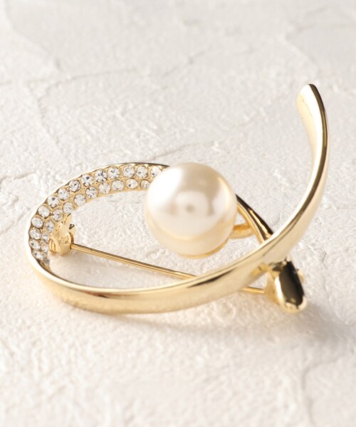 OPAQUE.CLIP（オペークドットクリップ）の「◆フェイクパール×ビジューラインブローチ（ブローチ/コサージュ・レディース・シルバー/ゴールド・00）」の13枚目の写真