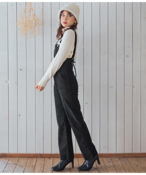 CHILLE（チル）の「コーデュロイバックリボンオールインワン（サロペット/オーバーオール・レディース・ブラック/アイボリー/ブラウン・FREE）」の13枚目の写真