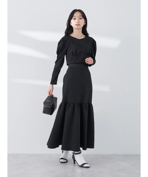 earth music&ecology(アースミュージックアンドエコロジー)の「リップルフラワー 切替ボリュームスカート(スカート・レディース・ブラック/アイボリー・FREE)」の13枚目の写真