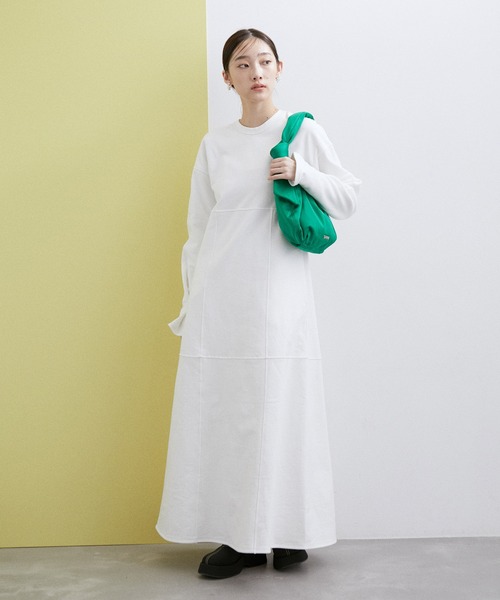 ADAM ET ROPE'（アダムエロペ）の「【WEB限定】ステッチ裏毛ワンピース（ワンピース・レディース・オフホワイト/ブラック/ベージュ系その他2・FREE）」の7枚目の写真