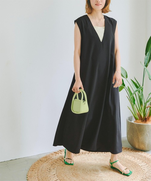 titivate(ティティベイト)の「Vネックフレアジャンパースカート(ジャンパースカート・レディース・ミント/ブラウン/ブラック・PS(XS-S)/M/L)」の7枚目の写真