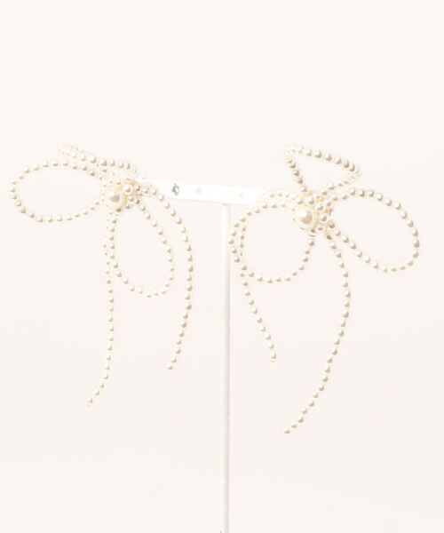 lilLilly（リルリリー）の「リボンパールピアス（ピアス（両耳用）・レディース・ホワイト・FREE）」の4枚目の写真