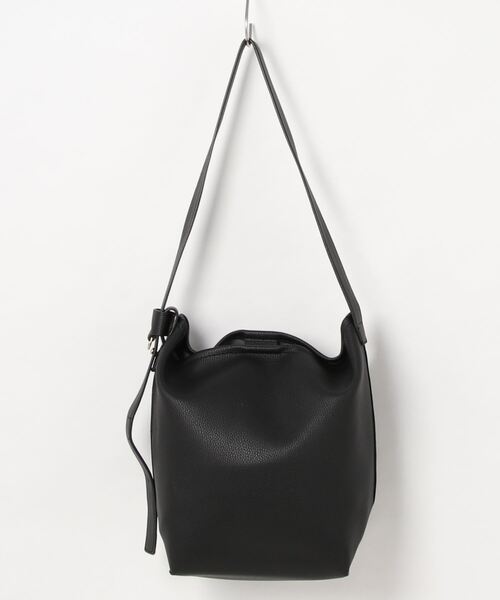 ISOOK(アイスー)の「【ZOZO限定】Belted tote bag / ベルトトートバッグ(トートバッグ・レディース・ブラック/ブラウン・FREE)」の16枚目の写真
