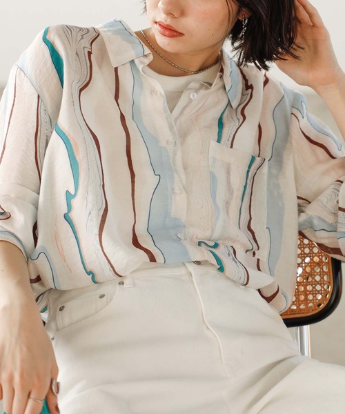 GeeRA(ジーラ)の「マーブルストライプルーズシャツ(シャツ/ブラウス・レディース・オフホワイト・LARGE/MEDIUM)」の11枚目の写真
