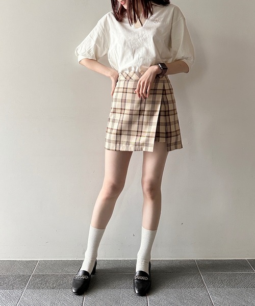 one way(ワンウェイ)の「ミニ丈スカパン(スカート・レディース・ライトブラウン/ブラック・FREE)」の4枚目の写真