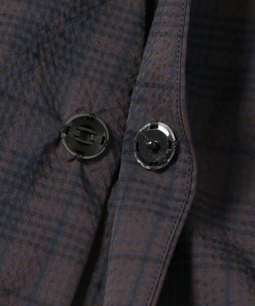 BEAMS LIGHTS（ビームスライツ）の「BEAMS LIGHTS / 1440 クールマックス ジェットセッター ノーカラー ジャケット（ノーカラージャケット・メンズ・チャコールグレー/ダークブラウン・M/L/XL/S）」の9枚目の写真