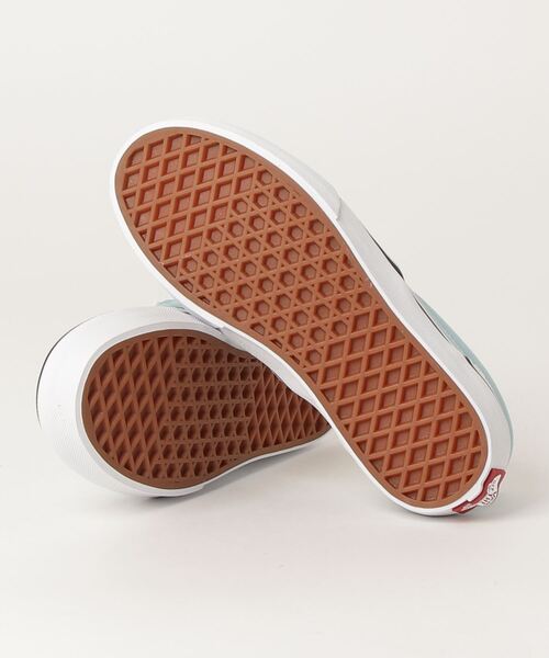 VANS(バンズ)の「VANS ヴァンズ CLASSIC SLIP-ON スリッポン VN0A5KXMH7O CHK CANAL BLUE(スリッポン・キッズ・ブルー・11/13/2Y/1Y/12/3)」の2枚目の写真