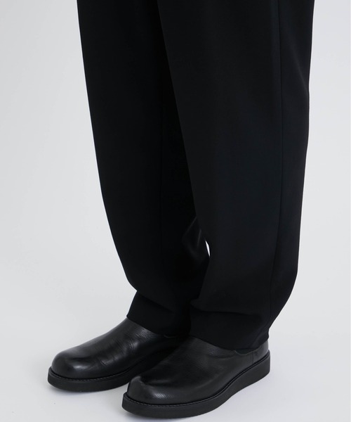 ATON（エイトン）の「【ATON / エイトン】WOOL OXFORD TAPERED EASY PANTS（スラックス・メンズ・ブラック/ネイビー・4/6）」の5枚目の写真