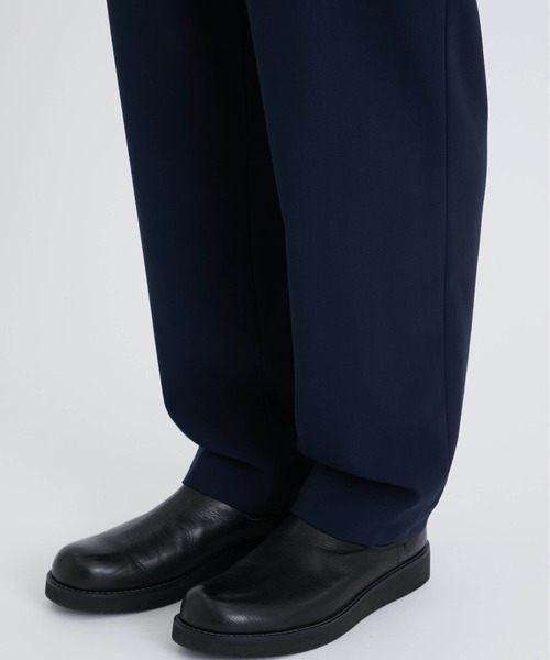 ATON（エイトン）の「【ATON / エイトン】WOOL OXFORD TAPERED EASY PANTS（スラックス・メンズ・ブラック/ネイビー・4/6）」の6枚目の写真