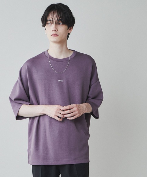LUCY（ルーシー）の「LUCY/トロミミニマルロゴドルマンT（Tシャツ/カットソー・メンズ・ホワイト/ブラック/ライトベージュ/パープル・MEDIUM/LARGE）」の4枚目の写真