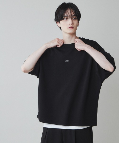 LUCY（ルーシー）の「LUCY/トロミミニマルロゴドルマンT（Tシャツ/カットソー・メンズ・ホワイト/ブラック/ライトベージュ/パープル・MEDIUM/LARGE）」の2枚目の写真