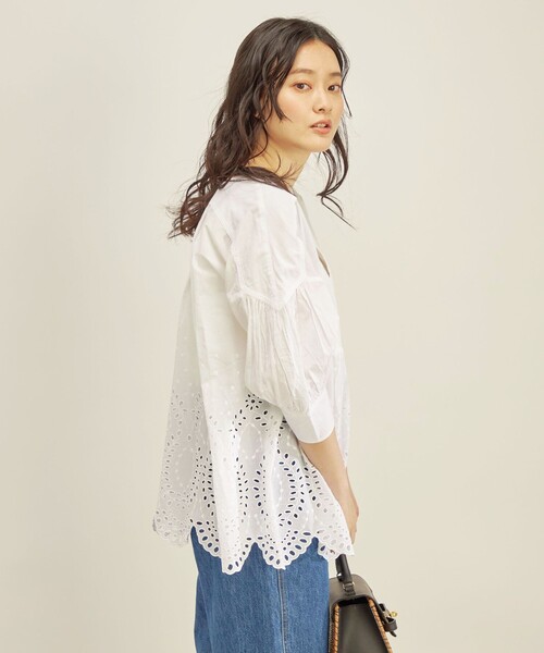 SHIPS（シップス）の「〈手洗い可能〉細ピンタック シフリー刺繍