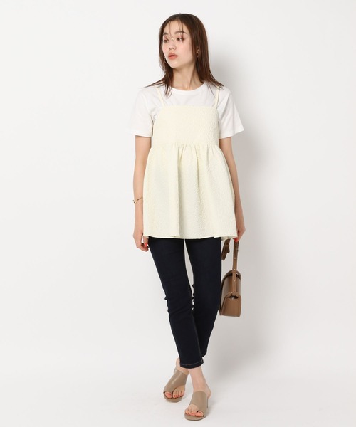 mysty woman(ミスティウーマン)の「フラワージャカードキャミチュニック 905313(キャミソール・レディース・ライトベージュ/オフホワイト/ブラック・FREE)」の7枚目の写真