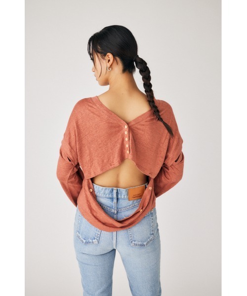 M_(エムアンダーバー)の「【M_】SLEEVE CUT トップス(Tシャツ/カットソー・レディース・クリアレッド/アイボリー/ブラック・FREE)」の6枚目の写真