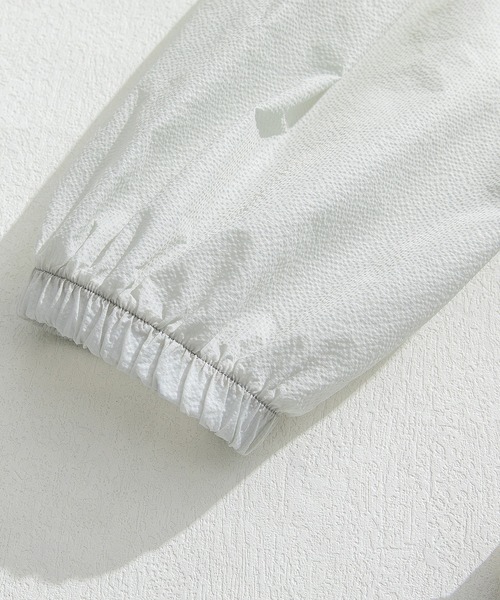 HOOK（フック）の「【HOOK】軽量UVカットメッシュポケットハーフジップマウンテンパーカー（マウンテンパーカー・メンズ・ライトグレー/ブルー・L/XL/M）」の11枚目の写真