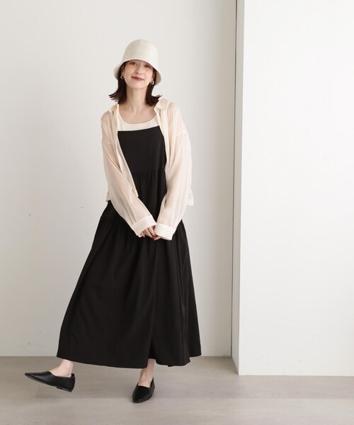 N.（N. Natural Beauty Basic）（エヌエヌナチュラルビューティーベーシック）の「ティアードキャミワンピース（ワンピース・レディース・ベージュ/ブラック/ブルー・MEDIUM）」の8枚目の写真