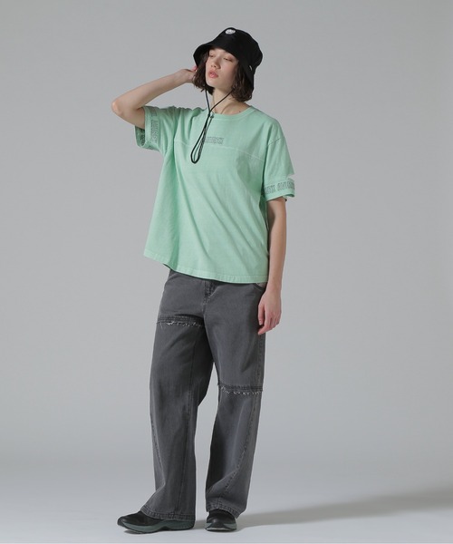 AVIREX（アヴィレックス）の「FADE WASH CUFFS OPEN EMBROIDERY TOPS/フェイドウォッシュ カフスオープン刺繍トップス（Tシャツ/カットソー・レディース・チャコールグレー/ラベンダー/オフホワイト/イエロー/ピンク/その他26/その他3/オレンジ/ミント・FREE/F）」の12枚目の写真