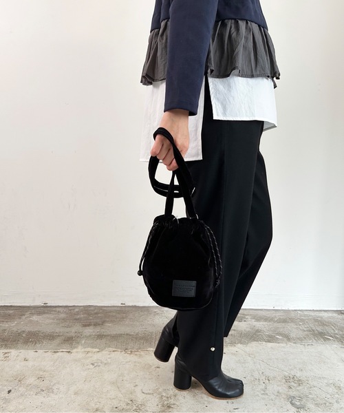 SPRUCE（スプルース）の「EM:SPRUCE 　超軽量　120g　ベロア　巾着ショルダーバッグ　旅行バッグ（ショルダーバッグ・レディース・オフホワイト/ブラック/ブルー/ダークパープル・FREE）」の16枚目の写真