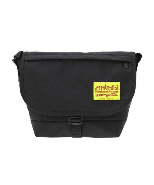 Manhattan Portage（マンハッタンポーテージ）の「Nylon Messenger Bag JR Flap Zipper Pocket Vinyl Lining