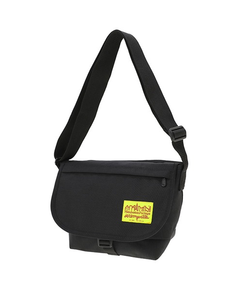 Manhattan Portage（マンハッタンポーテージ）の「Nylon Messenger Bag JR Flap Zipper Pocket Vinyl Lining