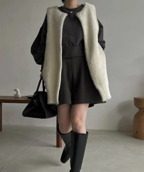 WILLFULLY（ウィルフリー）の「front tuck relax sweat short PT