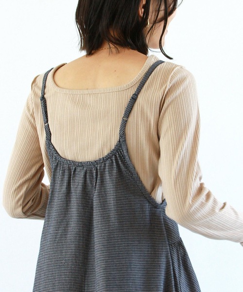 Crisp(クリスプ)の「2wayネックボタンTシャツ(Tシャツ/カットソー・レディース・チャコールグレー/ベージュ/オレンジ/ピンク/アイボリー/ダークグレー・FREE)」の16枚目の写真