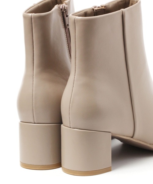 niko and...（ニコアンド）の「オリジナルブロックヒールブーツ（ブーツ・レディース・アイボリー/ブラック・LARGE/SMALL/MEDIUM）」の19枚目の写真