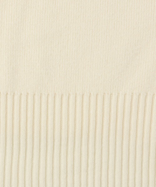 mysty woman（ミスティウーマン）の「パールボタンハイネックニット　995495（ニット/セーター・レディース・ブラック/オフホワイト/ライトピンク・FREE）」の21枚目の写真