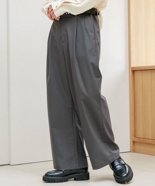 RAGEBLUE(レイジブルー)の「TR stretch tuck drape wide straight slacks / TRストレッチ/タックドレープワイドストレートスラックス(スラックス・メンズ・ブラック/ダークグリーン/ダークグレー/ホワイト・MEDIUM/LARGE/SMALL)」の4枚目の写真