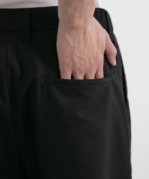 RAGEBLUE(レイジブルー)の「TR stretch tuck drape wide straight slacks / TRストレッチ/タックドレープワイドストレートスラックス(スラックス・メンズ・ブラック/ダークグリーン/ダークグレー/ホワイト・MEDIUM/LARGE/SMALL)」の13枚目の写真