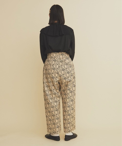 I am I in fact...（アイアムアイインファクト）の「ANGEL CHARM  2tuck pants（その他パンツ・レディース・ベージュ/ネイビー・FREE）」の5枚目の写真