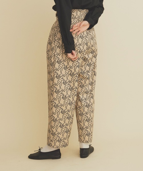 I am I in fact...（アイアムアイインファクト）の「ANGEL CHARM  2tuck pants（その他パンツ・レディース・ベージュ/ネイビー・FREE）」の13枚目の写真