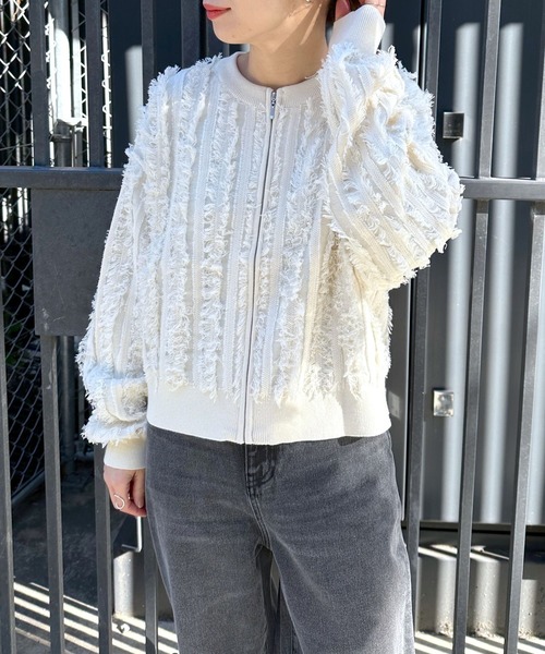 LEPSIM（レプシィム）の「12ゲージフリンジZIPカーディガン　994137（カーディガン/ボレロ・レディース・アイボリー/ブラック・FREE）」の3枚目の写真