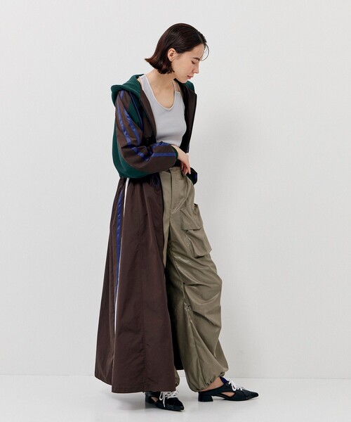 CITY TOKYO（シティトウキョウ）の「コンビネーションパーカースポーツドレス（ワンピース・レディース・グリーン/ホワイト・2/1）」の4枚目の写真