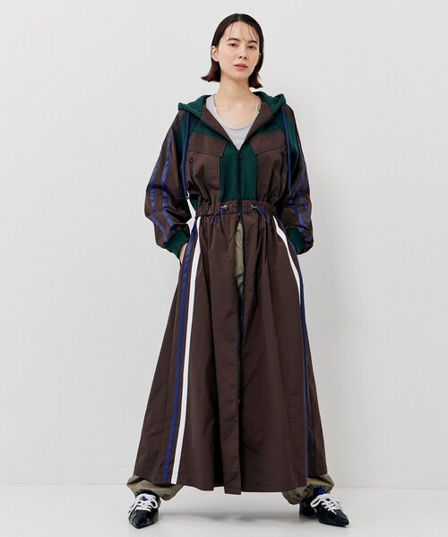 CITY TOKYO（シティトウキョウ）の「コンビネーションパーカースポーツドレス（ワンピース・レディース・グリーン/ホワイト・2/1）」の5枚目の写真