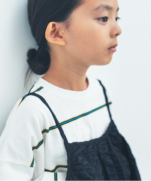 ooju（オージュ）の「【ooju】ボーダーロングTシャツ（Tシャツ/カットソー・キッズ・チャコールグレー/ホワイト/グリーン・1/2/3/4）」の9枚目の写真