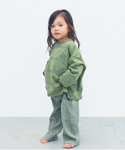 ooju（オージュ）の「【ooju】ボーダーロングTシャツ（Tシャツ/カットソー・キッズ・チャコールグレー/ホワイト/グリーン・1/2/3/4）」の14枚目の写真