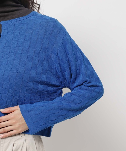 niko and...（ニコアンド）の「コットンバンブーリボンカーディガン（カーディガン/ボレロ・レディース・ブルー/オレンジ/オフホワイト・LARGE/MEDIUM）」の17枚目の写真