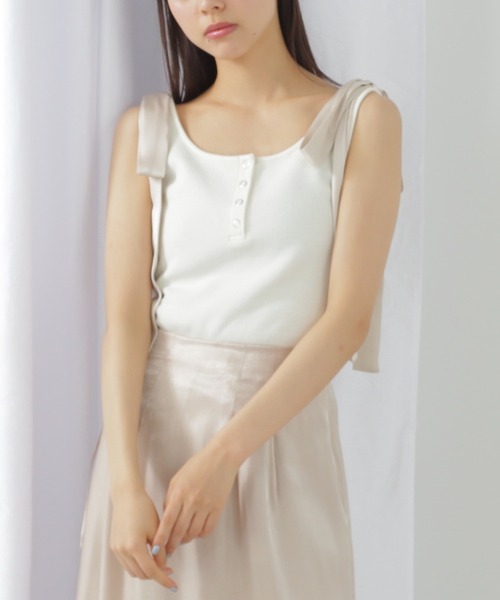 JILL by JILL STUART(ジルバイジルスチュアート)の「◇リボンデザインヘンリータンク(Tシャツ/カットソー・レディース・ホワイト系その他/グレー系その他・FREE)」の2枚目の写真