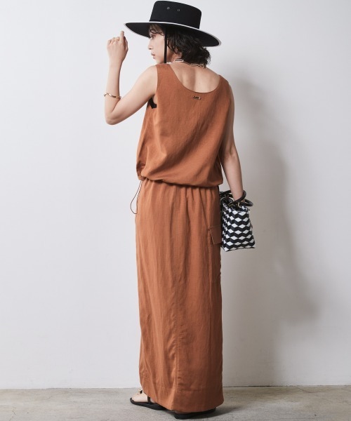 CHIC STYLE（シックスタイル）の「 レーヨン麻アウトポケットロングタイトスカート ＜大きいサイズ有＞シックスタイル（スカート・レディース・キャメル/ベージュ/チャコール・M/3L/LL/L/5L/4L）」の7枚目の写真