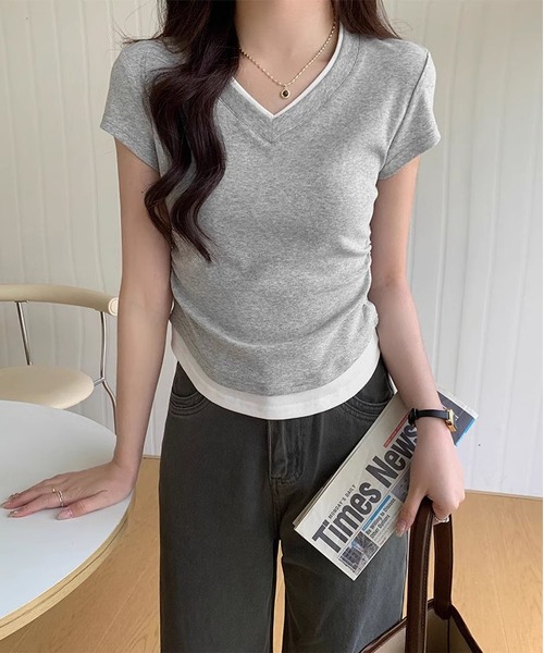 MAISON DE THERESE(メゾン ド テレーズ)の「フェイクレイヤードVネック綿Tシャツ(Tシャツ/カットソー・レディース・グレー/ブルー/ブラック・S/M/L)」の3枚目の写真