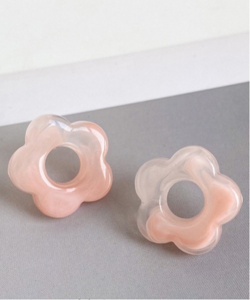 MASHIRO（マシロ）の「【MASHIRO】デイジーマーブルピアス お花モチーフ（ピアス（両耳用）・レディース・ブルー/ピンク/グリーン・FREE）」の3枚目の写真