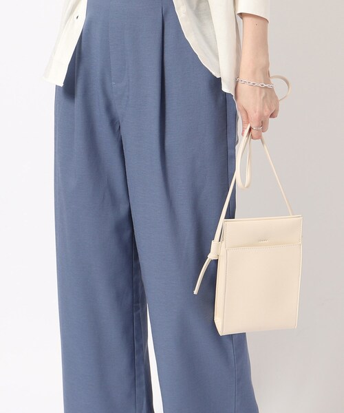 SHOO・LA・RUE（シューラルー）の「◆スクエアショルダーバッグ（ショルダーバッグ・レディース・ブラック/シルバー/アイボリー/ブルー・00）」の15枚目の写真