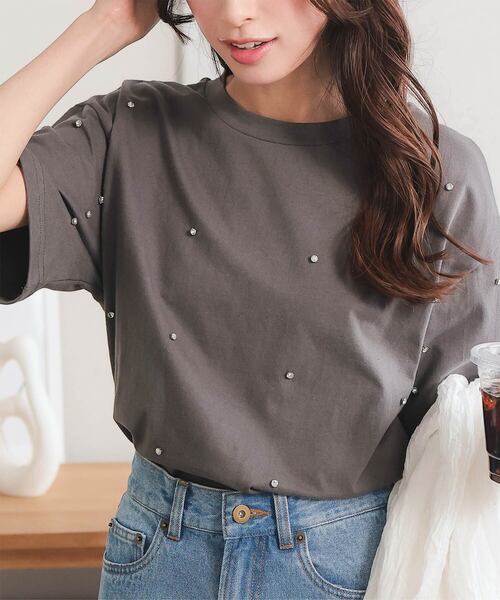 KOBE LETTUCE(コウベレタス)の「パールorビジューTシャツ(Tシャツ/カットソー・レディース・グレー系その他/ブラック/ブラック系その他/チャコールグレー/オフホワイト/ホワイト系その他・M)」の6枚目の写真