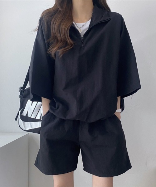 N.s（エヌドットエス）の「ハーフジップトップス＋ショートパンツセットアップ（セットアップ・レディース・グリーン/グレー/ピンク/ブラック・FREE）」の2枚目の写真