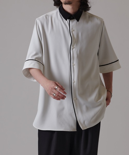 Lui's（ルイス）の「パイピングクレリック半袖シャツ（シャツ/ブラウス・メンズ・グレー/ベージュ/ホワイト・S/M）」の16枚目の写真